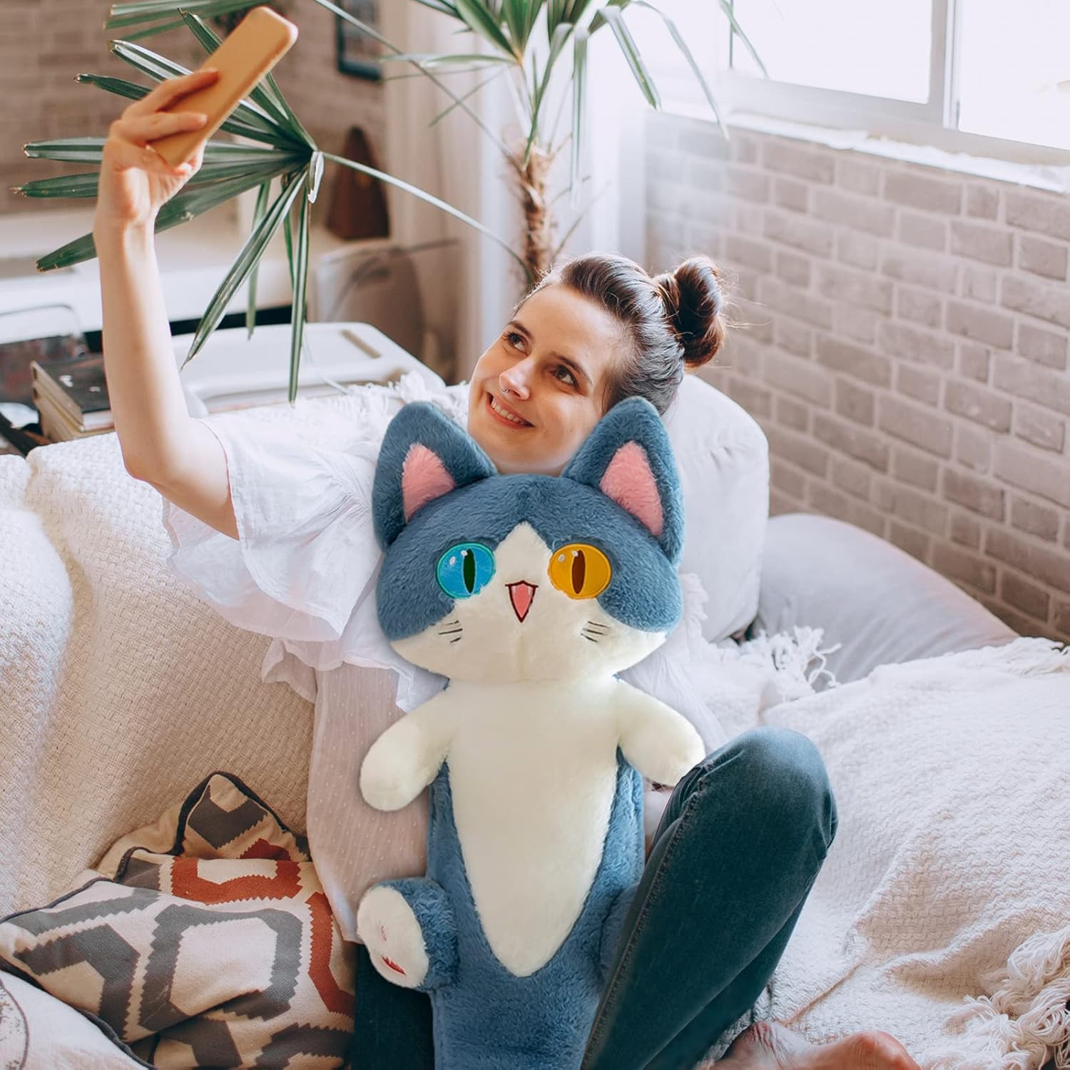 Fangyu Shark Plush Cat Toy