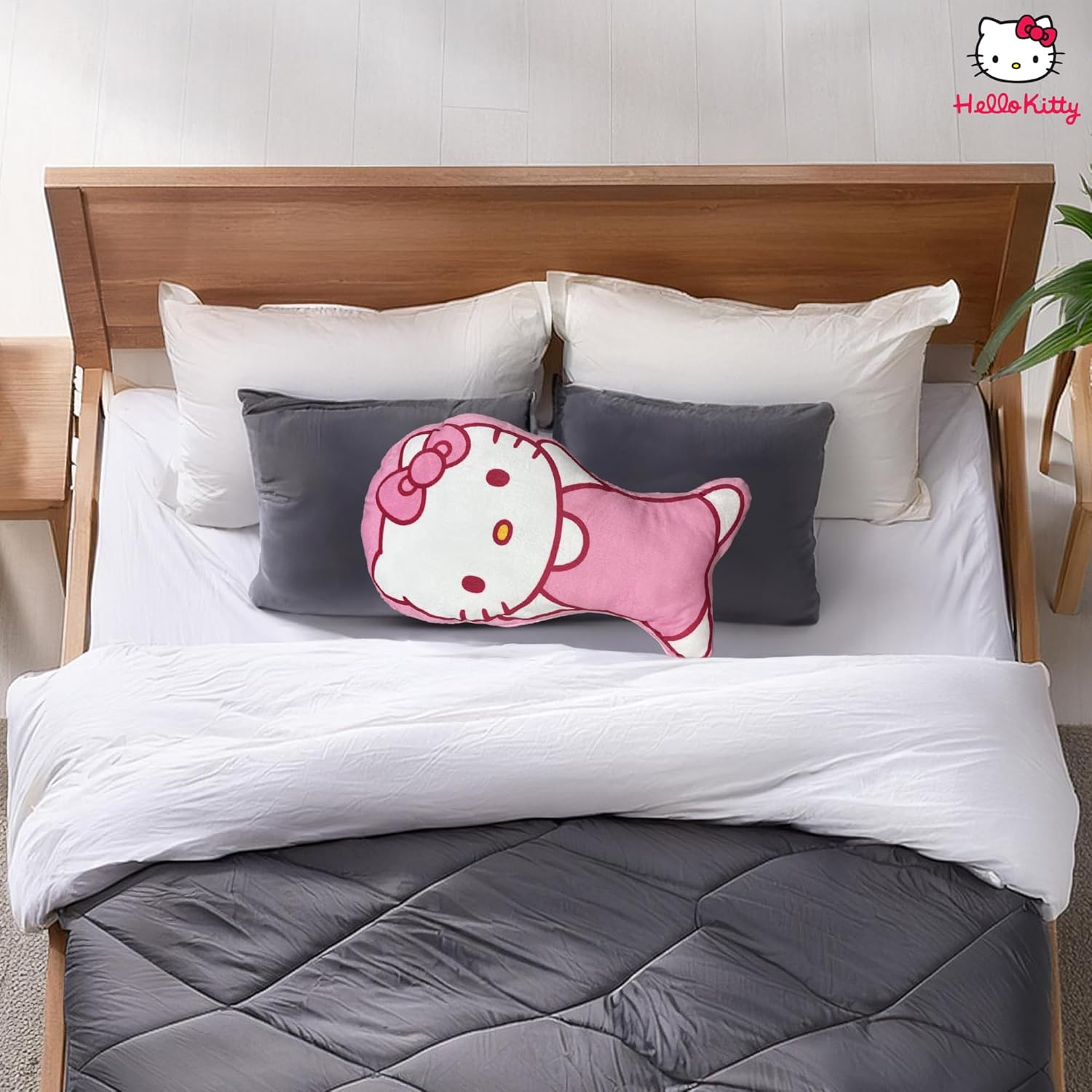 Hello Kitty Cuddle Style and Fun